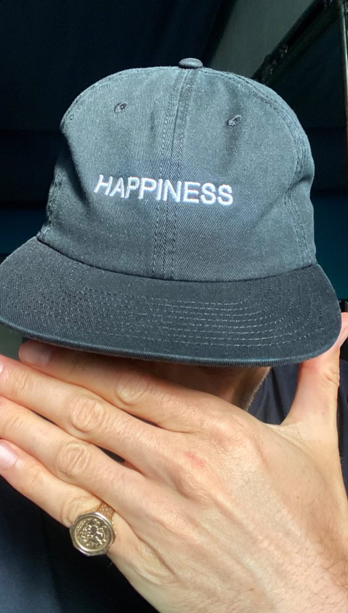 WeAreHURTS's tweet photo. Shop HAPPINESS Merchandise: 
🧢 https://t.co/oxWd18VjW2

#HURTS #15YEARSofHAPPINESS 💿 https://t.co/8qcT5sLUyA