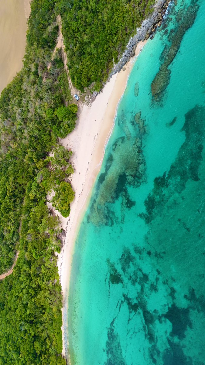 📍 18.2270486, -77.7523883 🇯🇲