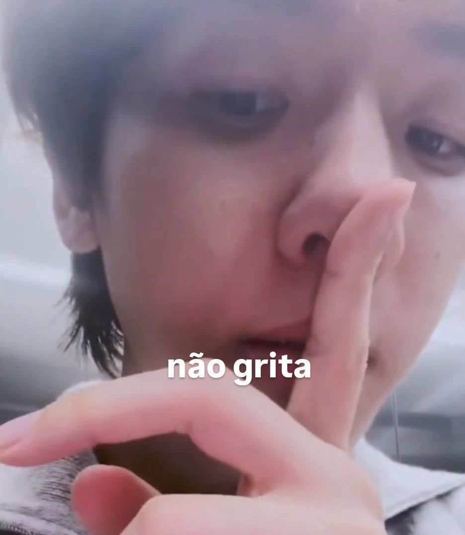 Nunca mais eu faço brinde pra show 
Eu também : 
.
.
.
.
.
.
Vou estar no dia 14 na plateia 💖 e vai ter brinde CHANBAEK quem achar ruim nem pegue 🤭