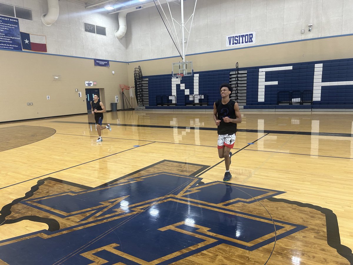 North Forney Hoops (@northforneybb) on Twitter photo Day 1 Summer Workouts in the Book! Awesome VIBE. Plenty of Juice !!
#US
β¦<a href="/coachpatton40/">Coach Patton</a>β© Day 1 Summer Workouts in the Book! Awesome VIBE. Plenty of Juice !!
#US
β¦<a href="/coachpatton40/">Coach Patton</a>β©