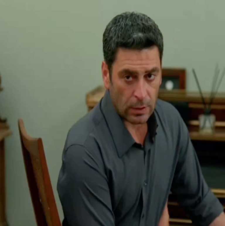 - im so sorry
+ why?
- im sorry and im most sorry (sad) for you.. i know its very hard for you.. to stand in front of your mother.. telling her to go.. and i know they weren't just words.. and i know you did it for Deniz.. i know you did it for me. thank you so much.
+ dont thank