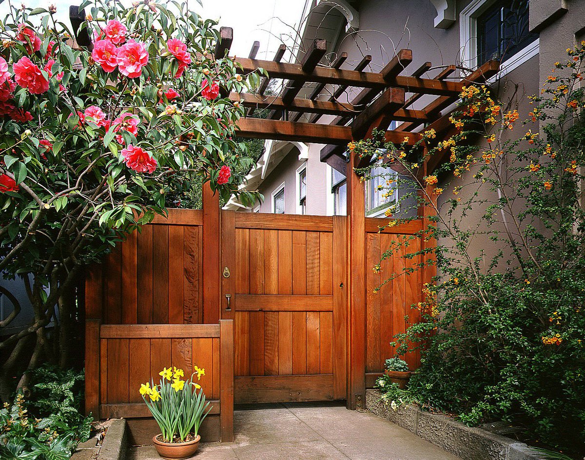This redwood entryway turns a simple passage into a statement. Crafted with sustainably sourced Mendocino Redwood. Make your statement with redwood.