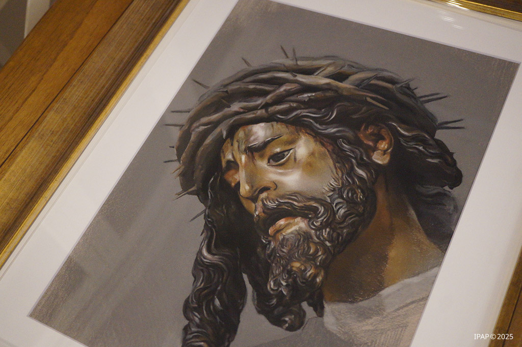 Hoy he enviado mi primer encargo para Madrid. No quería hacer una copia fría de la talla, sino intentar captar esa fuerza contenida que tiene su rostro.

<a href="/HdadGranPoder/">Hermandad Gran Poder</a>
#Dibujo #Pastel #BellasArtes