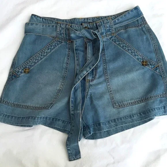 NEW SANCTUARY Shorts Size Small NWOT poshmark.com/listing/NEW-SA… #fashion #Summer #summerstyle #summervibes #summertime #summer2025 #summerfashion #fashion #style #beautiful #Love #hotsummernights #hotsummerdays #poshmark