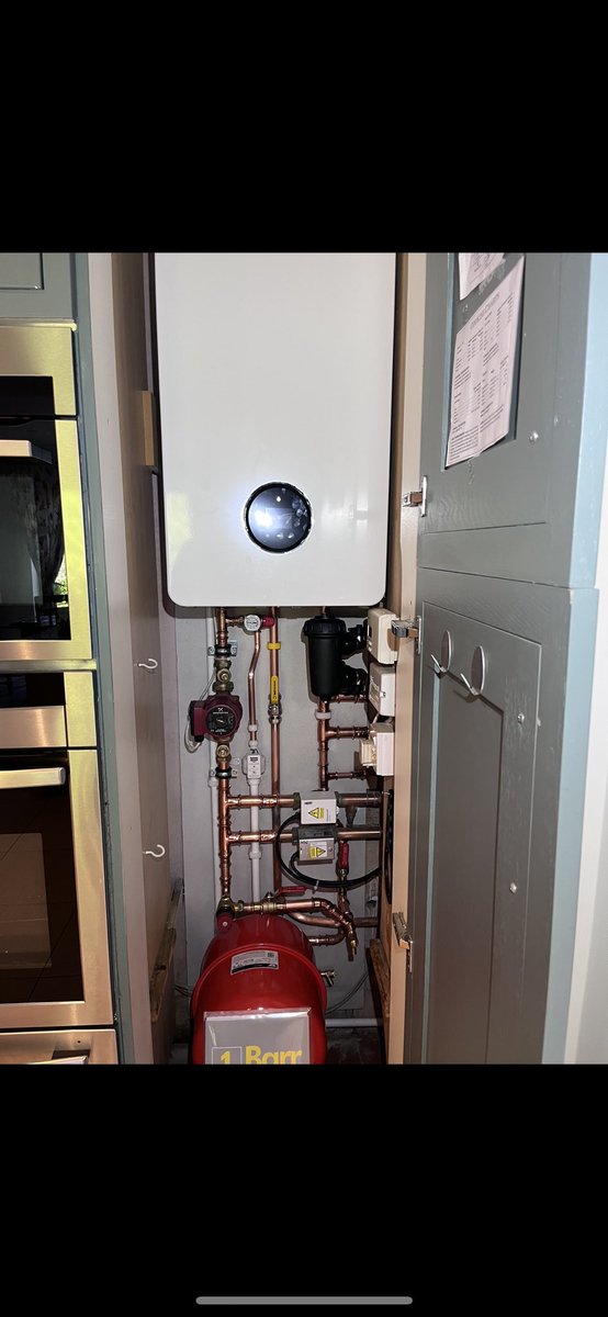 paulob19's tweet photo. New @WorcesterBosch 8000+ installed with Hotun tundish and detect combo! Re configured pipework to tidy up and complete with 12yrs guarantee👌🏼
Thanks again @NordenHeating for the great service 💪🏼
@RAtechUKLtd #boilerinstallation #1BarrPlumbingandHeatingLtd #Worcesterbosch https://t.co/RyrD2B5idJ