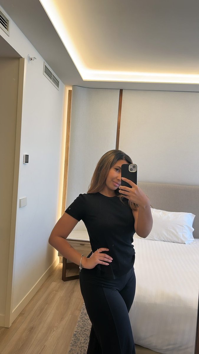 Un pequeño roce por Madrid 👩🏽‍⚕️ trabajando ando 🤓