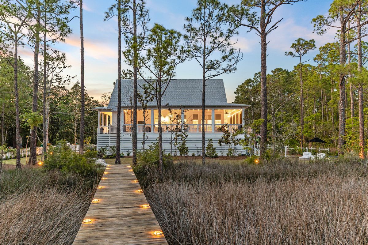 ScenicSothebysRealty tweet media