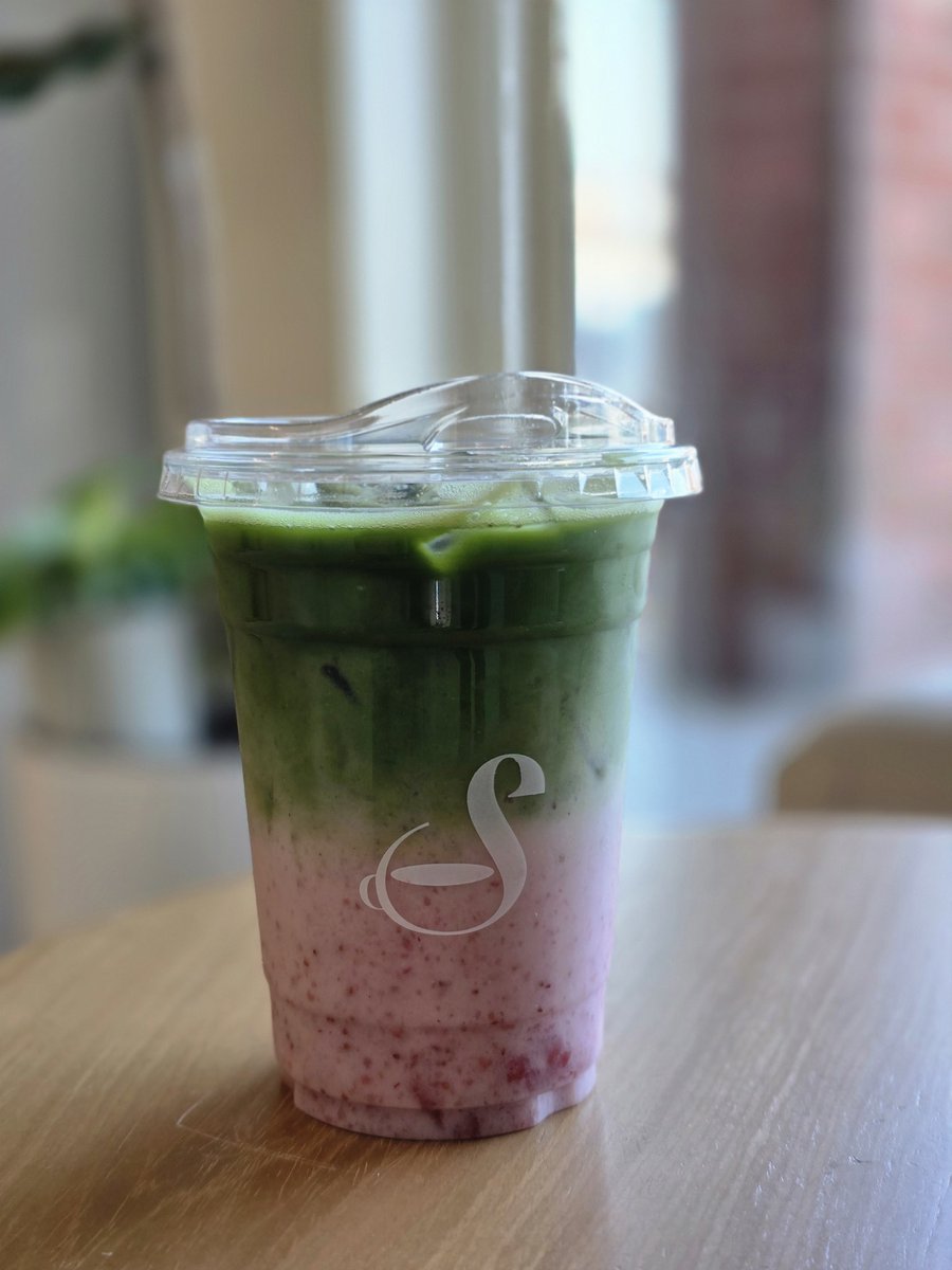 delsleeps's tweet photo. Nothing better than a Strawberry Matcha Latte... Except maybe #GoingbyTheyThem π #Yep #ImNonbinary https://t.co/fi8Bqy7Ujv