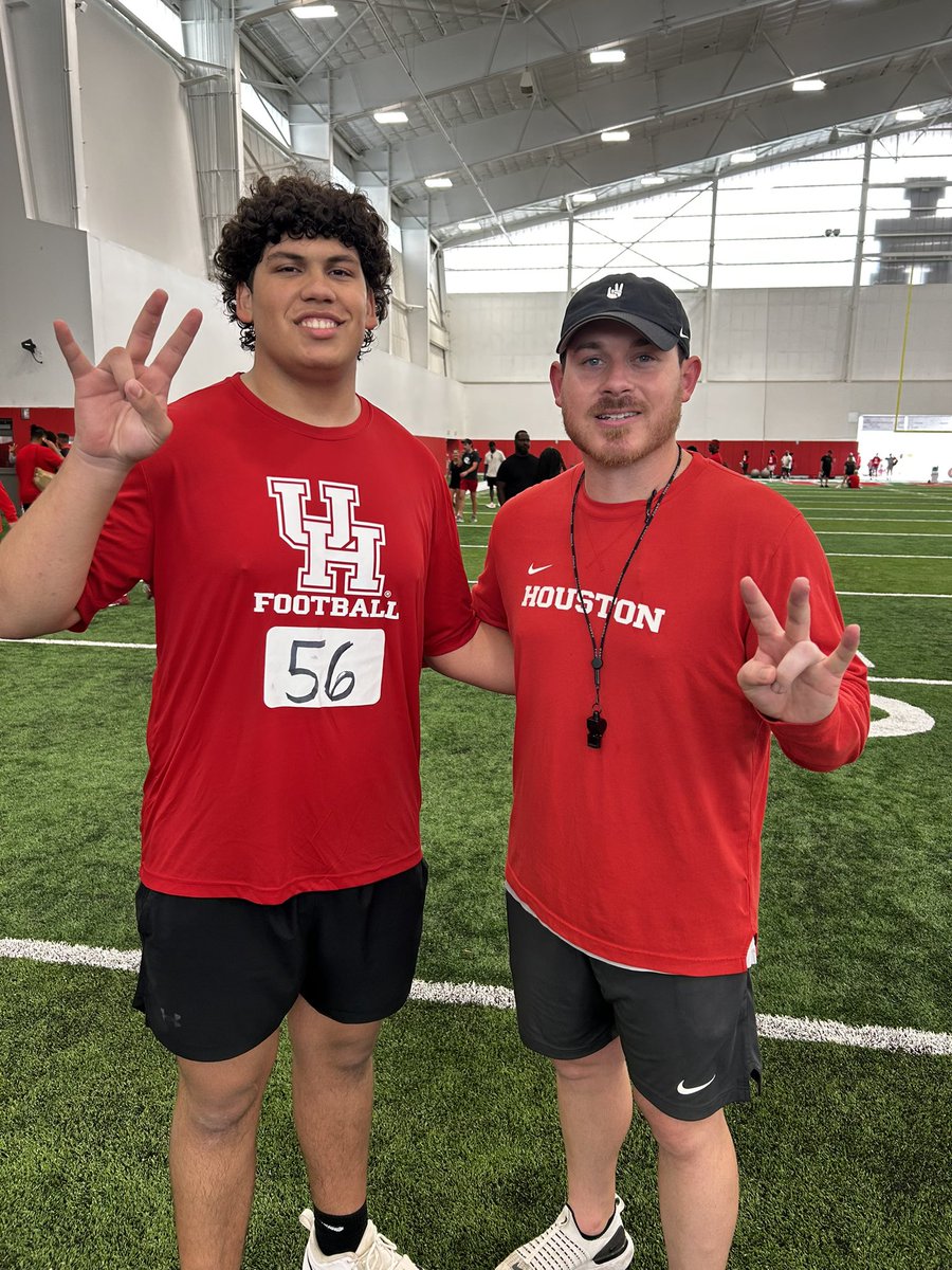 Austin Holcomb tweet media