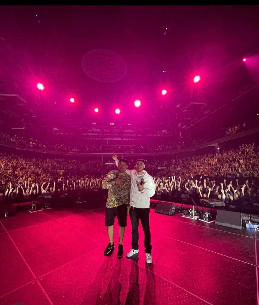JONDECK1's tweet photo. Happy Bday to my brother and one of my best friends in the world #mindflip - Big things coming up, let’s get it! 🥃🥃 
#ottawa #gatineau #hiphop #canadian #mywave #dj #turntablism #tourlife https://t.co/22ZIzmGaCr