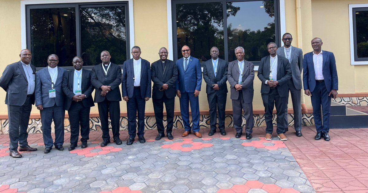 RwandainUganda (@rwandainuganda) on Twitter photo Today,a delegation of Rwandan Roman Catholic leadership, led by His Eminance Antoine Cardinal Kambanda, paid a courtesy call to <a href="/RwandainUganda/">RwandainUganda</a>.They are in Uganda to participate in the Uganda Martyrs Day celebrations at Namugongo on 3rd June. They were received by H.E. <a href="/jrutabana/">Joseph Rutabana</a> Today,a delegation of Rwandan Roman Catholic leadership, led by His Eminance Antoine Cardinal Kambanda, paid a courtesy call to <a href="/RwandainUganda/">RwandainUganda</a>.They are in Uganda to participate in the Uganda Martyrs Day celebrations at Namugongo on 3rd June. They were received by H.E. <a href="/jrutabana/">Joseph Rutabana</a>