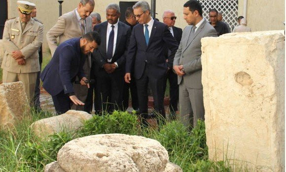 Algerie_aps's tweet photo. Dépôt du dossier des itinéraires culturels des mausolées funéraires et tombes #numides auprès de l’#UNESCO
🔗https://t.co/g01BN4HaHl https://t.co/kQqfZPo55h