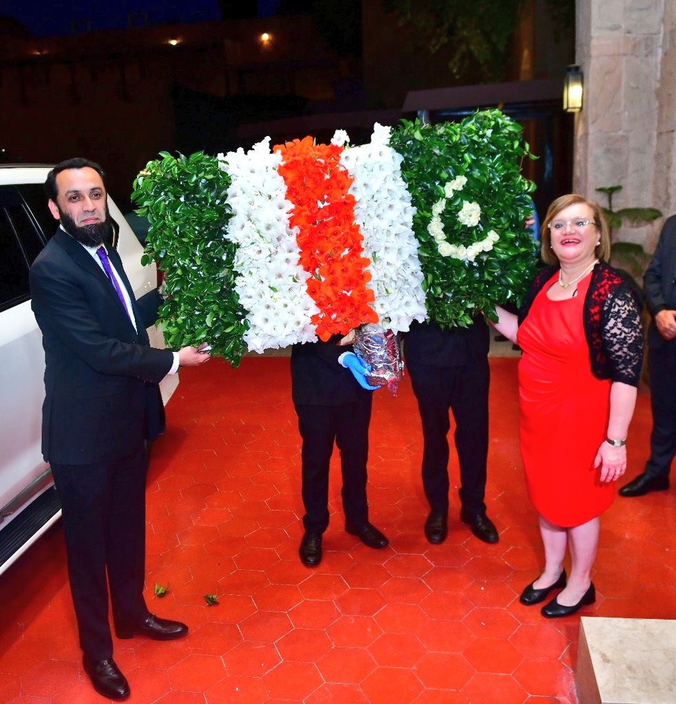 TararAttaullah's tweet photo. The people of 🇵🇰 Pakistan extend warm greetings to the Italian nation 🇮🇹 on their National Day. Our deepening cooperation in trade, migration & education speaks volumes of a shared vision. May our bond continue to grow & inspire peace, prosperity across the world. Buona Giornata Nazionale 🇮🇹🤝🇵🇰
#Pakistan #Italy