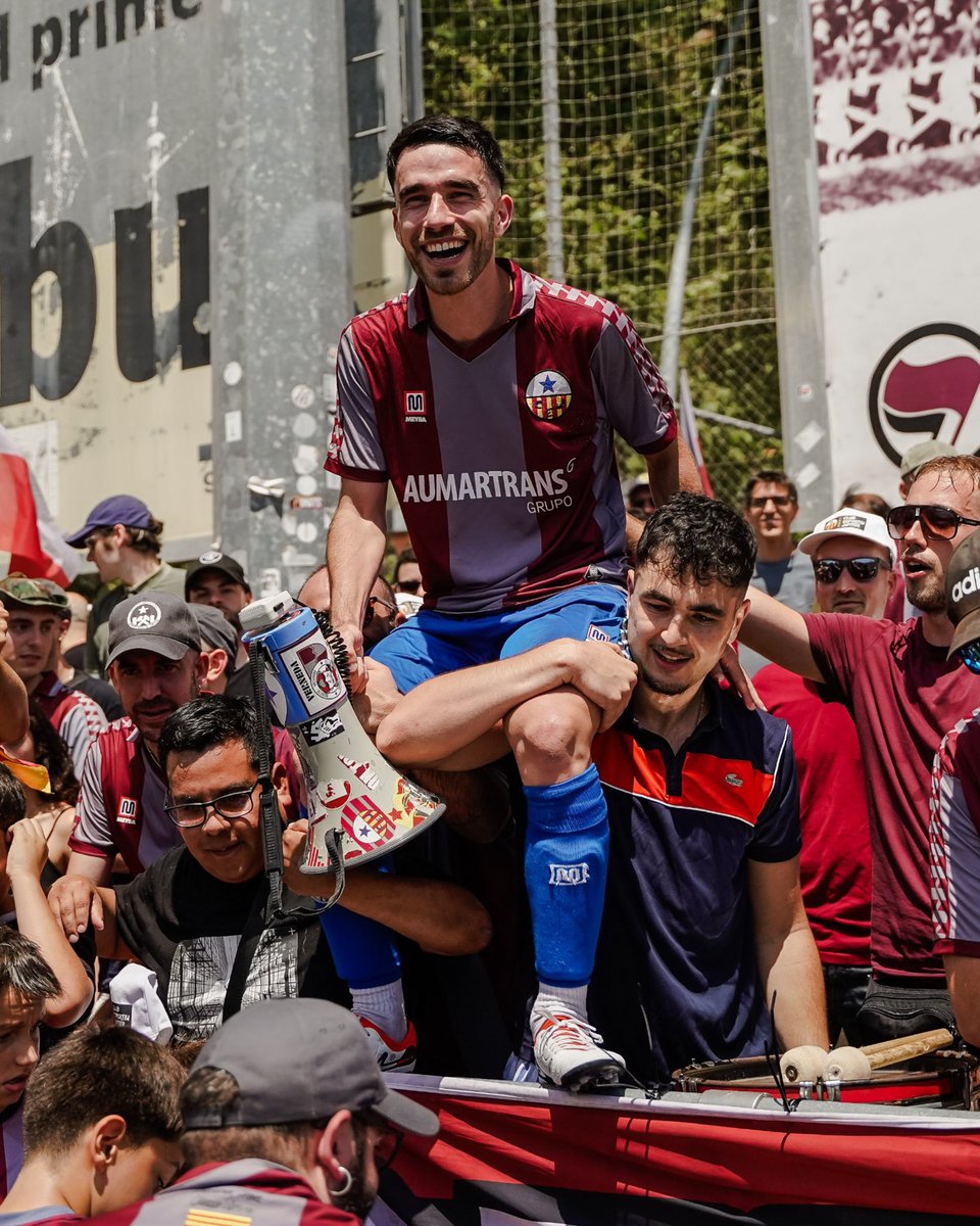 𝐅𝐞𝐥𝐢𝐜𝐢𝐭𝐚𝐭 𝐞𝐧 𝐞𝐬𝐭𝐚𝐭 𝐩𝐮𝐫 🥰😎