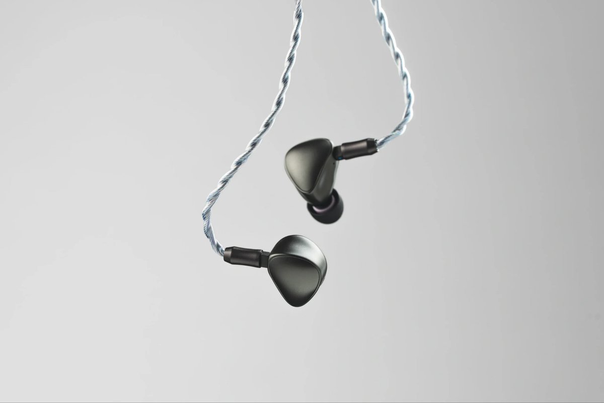 The <a href="/tekkusai/">tekkusai</a>  Lucid IEM's are now available! 🔥

▪️Hybrid engine: 8 mm Liquid Silicone DD + BA + Micro Planar + PZT
▪️Phase-aligned 3-tube crossover for razor-sharp imaging
▪️Lightweight metal shell (&lt; 5 g per ear, 6.2 mm nozzle)
▪️26 Ω easy-drive – connects to any 3.5 mm jack