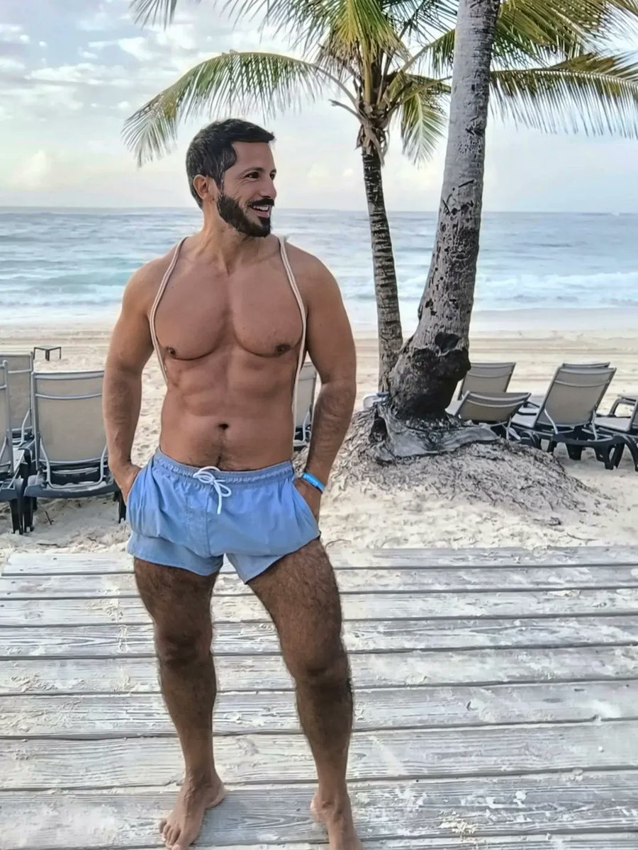 Banamenx's tweet photo. Piernas peludas, me encantan https://t.co/uIlrAyEn0S