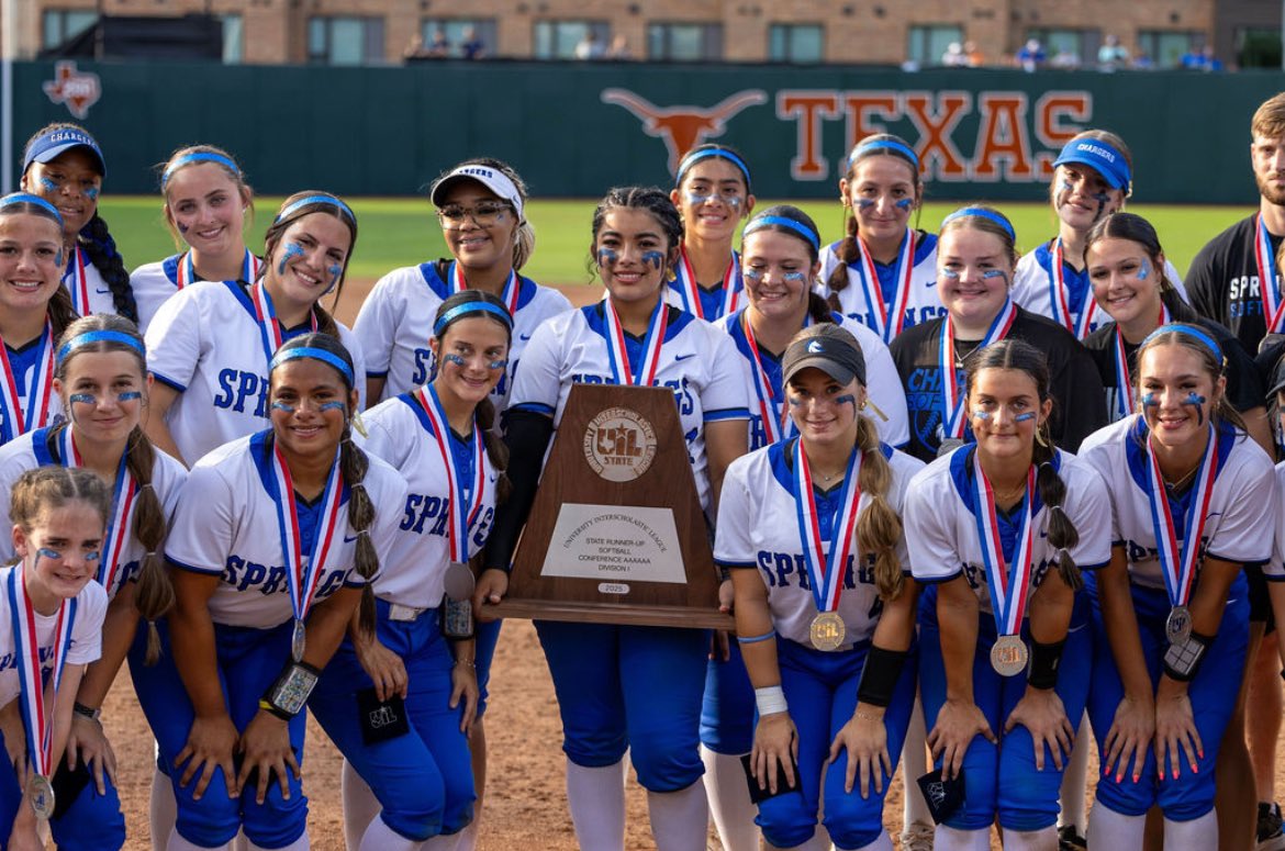 Erianna Garcia (@garcia_erianna) on Twitter photo Still reminiscing from this Saturday… Even though we didn’t get the results we wanted at the end I couldn’t be happier to know I was part of making history for <a href="/SpringsSoftball/">CSHS Softball</a> going to miss everyone and the memories we made along the way! Next up summer ball 🖤than ACU😸💜 Still reminiscing from this Saturday… Even though we didn’t get the results we wanted at the end I couldn’t be happier to know I was part of making history for <a href="/SpringsSoftball/">CSHS Softball</a> going to miss everyone and the memories we made along the way! Next up summer ball 🖤than ACU😸💜