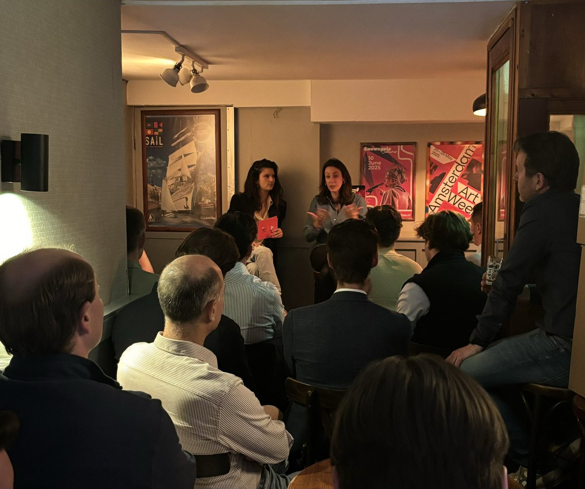 Politiek café in Amsterdam met ons aller Tweede Kamerlid <a href="/ClaireMartens3/">Claire Martens - America</a>. Over economie, start-ups, onderwijs en more. 💪🧡💙