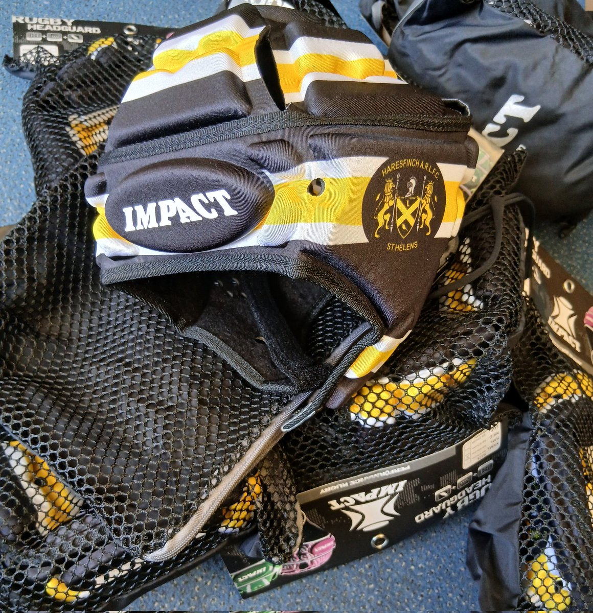 Fantastic new bespoke headguards going to <a href="/HaresfinchARLFC/">Haresfinch ARLFC🏉</a> from <a href="/ImpactRugbyUK/">Impact Rugby UK</a> <a href="/CEOImpactRugby/">CEO</a> #onlyimpact