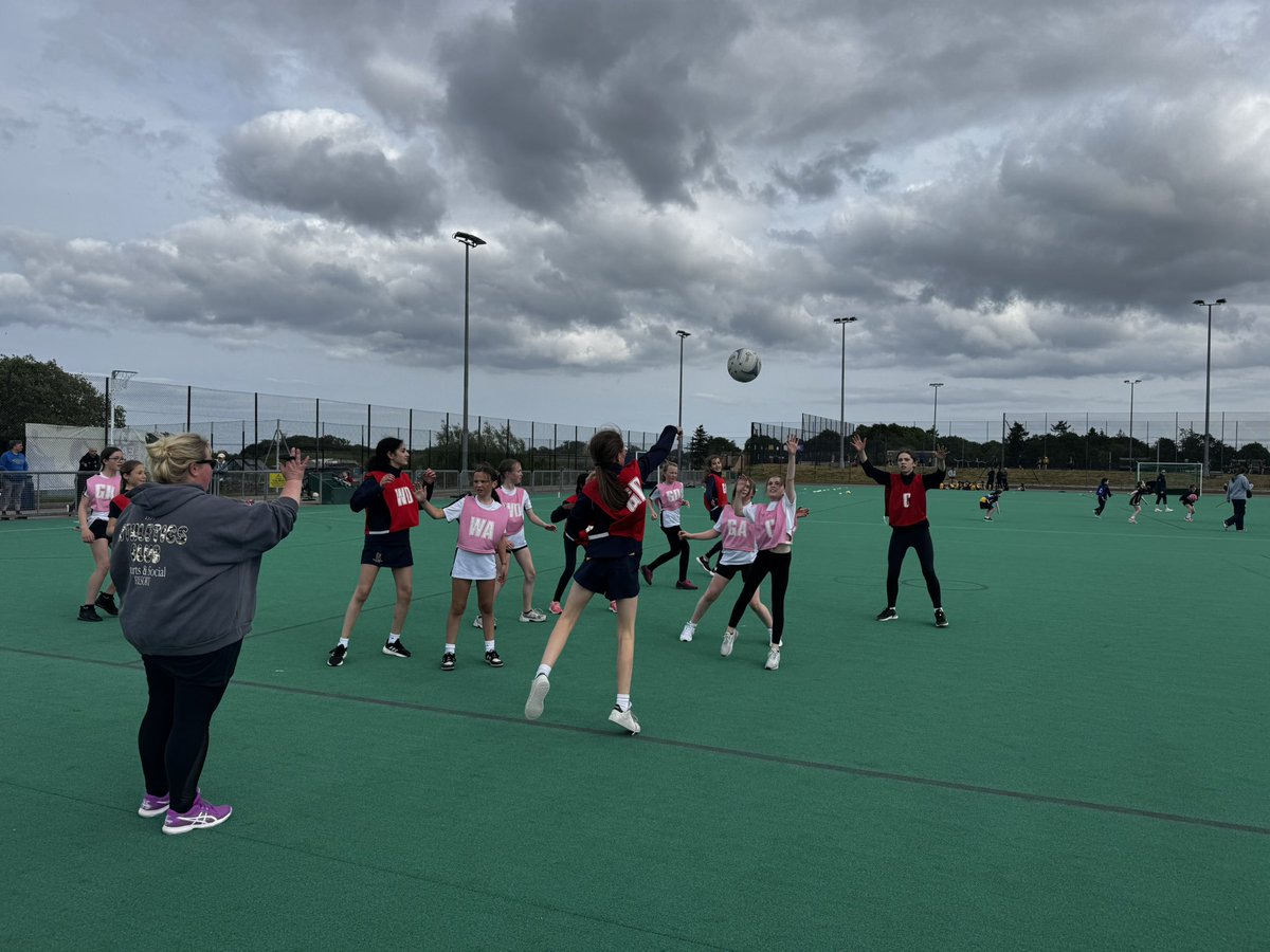 📣Netball Festival &amp; Volunteers

Check out our 6 teams at our 2nd Netball Festival at RGC today🏐

This week marks Volunteers week - a massive shout out to them for the opportunities they give our young people, your rock!😎🤩

#VolunteersWeek2025 
<a href="/hazleheadschool/">Hazlehead School</a> <a href="/rgcsport/">RGC PE & Sport</a>