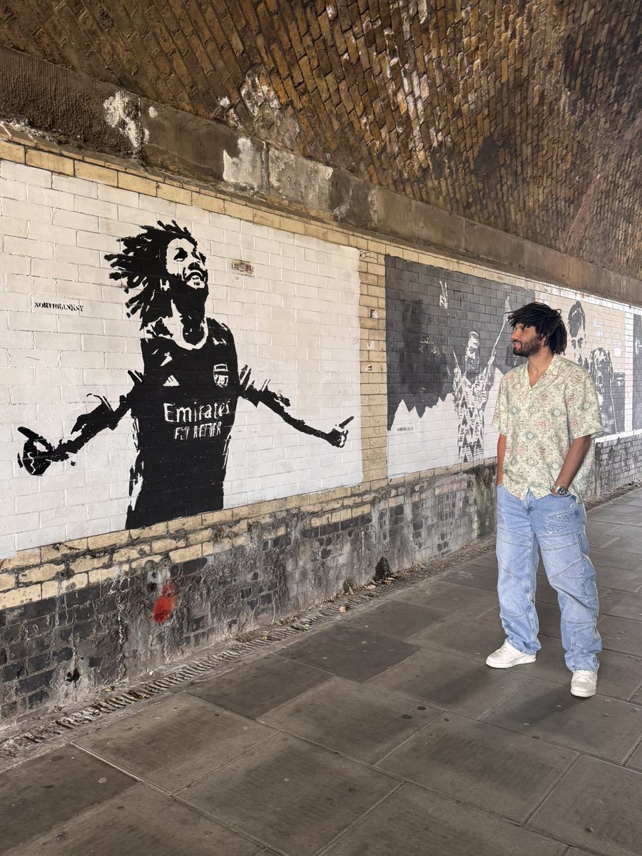 ElNennY's tweet image. Finding myself here, right next to the legends, is a pleasure I can’t describe. I’m very grateful for you, Arsenal fans. I love you all and you will always be in my heart ❤️
