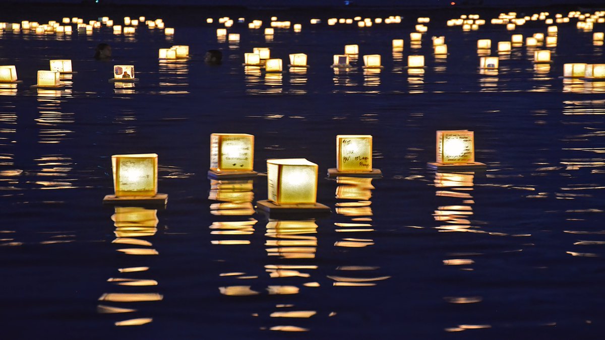 gerGnesdunK's tweet photo. L A N T E R N F L O A T I N G
📷 05.26.25
See my "50Fotos" slideshow of the beauty & emotion at this Memorial Day's #Shinnyo #LanternFloating Ceremony at Magic Island. https://t.co/PRvQ9IPnVY https://t.co/2OPKKIRWZk