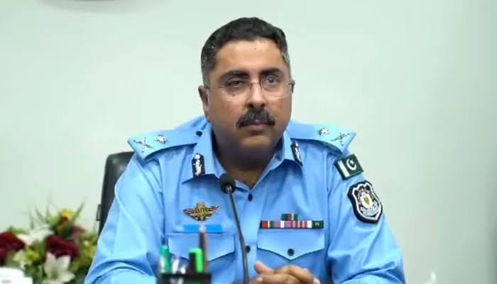آئی جی اسلام آباد جو پی ٹی آئی کے ورکرز پر فرعون کا قہر بن کر برس پڑا تھا کیا یہ 17 سالہ بچی کے قاتلوں پر زمین تنگ کرے گا؟