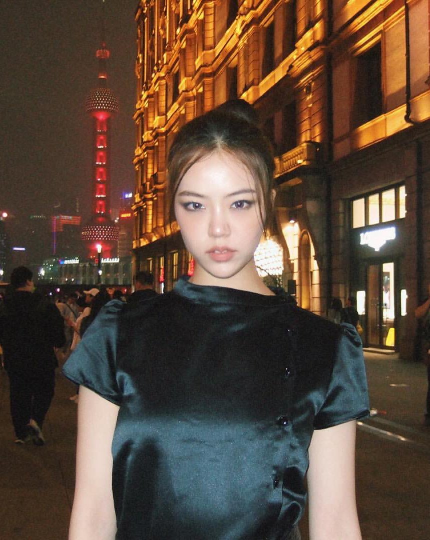 SupportGWSN's tweet image. GWSN’s Lena looks transcendental in recently shared photos.