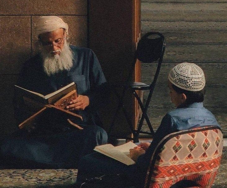 "Meşgul ol ki, üzülmeye vaktin olmasın.."