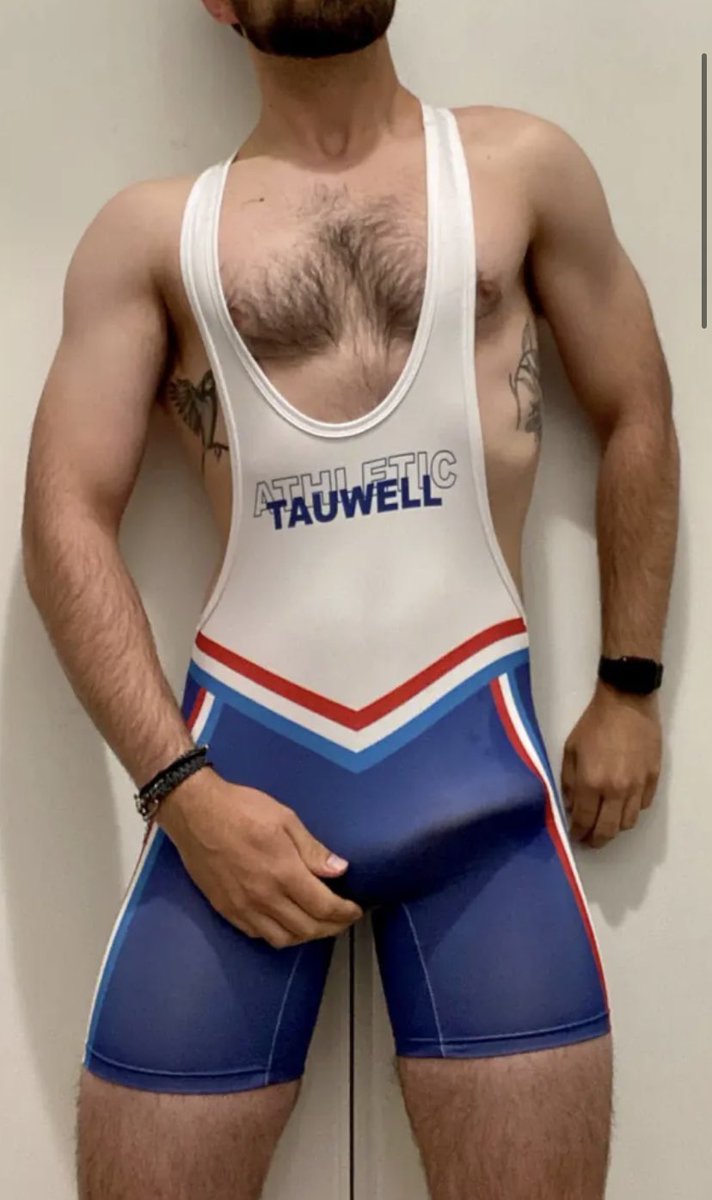In singlet ! #gaysinglet
