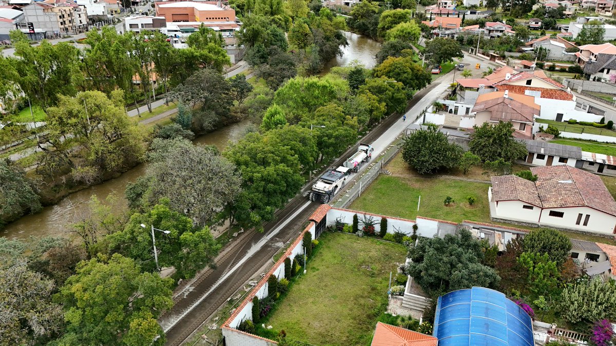 Prefectura de Azuay (@azuayprefectura) on Twitter photo Transformamos la matriz vial en #Gualaceo 🛣️
👷🚧 Trabajamos en la rehabilitación de las calles Cuenca y Paseo Bolívar en coordinación con el <a href="/GualaceoGAD/">MunicipioGualaceo</a>, para ofrecer una vialidad digna, segura y conectada para nuestras comunidades. 👍
#TransformamosVidas
#HicimosMás Transformamos la matriz vial en #Gualaceo 🛣️
👷🚧 Trabajamos en la rehabilitación de las calles Cuenca y Paseo Bolívar en coordinación con el <a href="/GualaceoGAD/">MunicipioGualaceo</a>, para ofrecer una vialidad digna, segura y conectada para nuestras comunidades. 👍
#TransformamosVidas
#HicimosMás