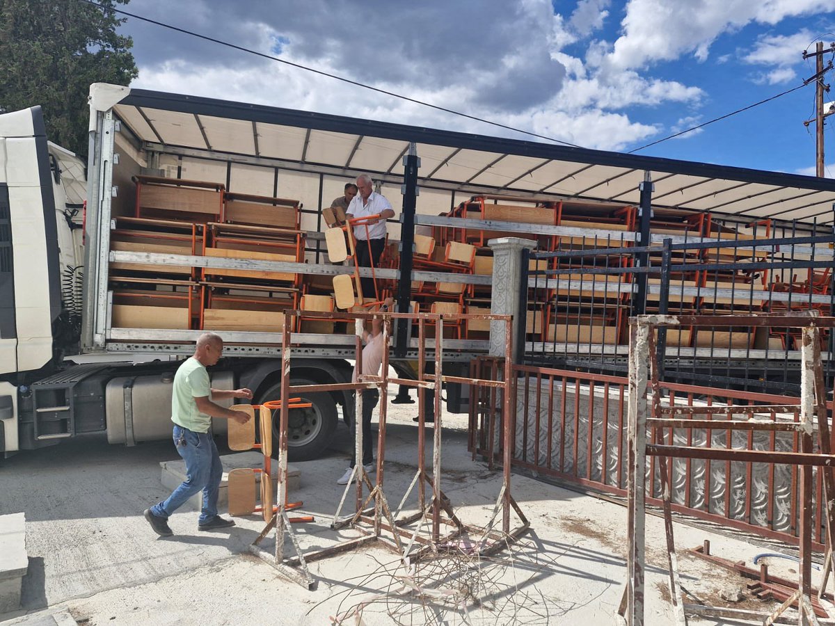 MutYaprak's tweet photo. Kazım Yaprak İlk-Ortaokulu yeni bina donatım malzemelerimiz tamamlanıyor. 2025-2026 eğitim öğretim yılına hazırlıklarımız devam ediyor. @tcmeb @Yusuf__Tekin @fazilet_durmus @MersinMEM @erddlk33 @mut_mem https://t.co/vNTRmiPYJT