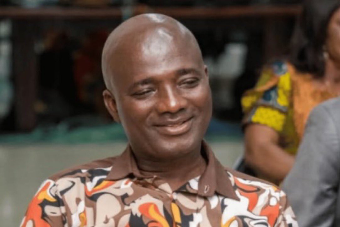 Imagine sitting by some beautiful lady in troski then you wan do some serious call make she feel you, you start dey call wey you put for loudspeaker noor the next thing be “Sorry You Have No Call Credit In Your MTN Account” 😂😂😂💔