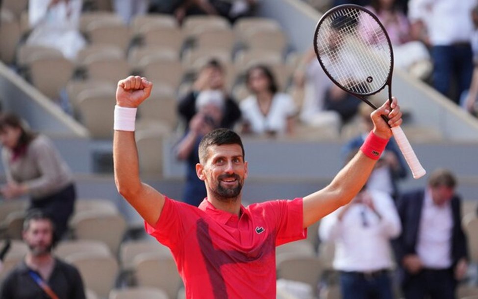 Novak Djokovic outclasses Cameron Norrie to maintain French Open bid <a href="/TelegraphSport/">Telegraph Sport</a> 

Djokovic shrugged off his 38 years to reach the quarter-finals and become the oldest player to do so in the men’s draw for half a century. 🐐👏
telegraph.co.uk/tennis/2025/06…