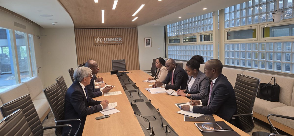 kipmurkomen's tweet photo. Kenya and the United Nations High Commissioner for Refugees (UNHCR) have a longstanding partnership—spanning over 56 years— in supporting refugees and asylum seekers.

This evening, I had the honour of meeting with Mr. Raouf Mazou, Assistant High Commissioner for Operations at the UNHCR, who acknowledged Kenya’s unwavering commitment to protecting refugees and managing their affairs.

A key focus of our discussion was on the recently launched Shirika Plan—a transformative, multi-stakeholder initiative aimed at fostering the socio-economic inclusion of refugees and asylum seekers. The plan promotes self-reliance and resilience among displaced populations while delivering tangible benefits to host communities.

Additionally, I highlighted the need to deepen collaboration to not only address immediate humanitarian needs but also confront the underlying causes of displacement, including conflict and climate change. 

I urged the UNHCR to amplify advocacy for peace and the cessation of violence in affected regions— which is critical in tackling forced displacement at its root.

The Government of Kenya remains firmly committed to its responsibilities as a host country and will continue to work closely with UNHCR and all partners.