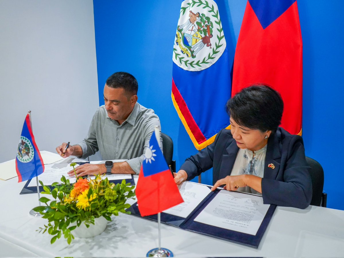 Today, Hon. Francis Fonseca, Minister of Foreign Affairs and Foreign Trade, and H.E. Lily Li-wen Hsu, Ambassador of the Republic of China (Taiwan), signed a new bilateral cooperation agreement. The agreement aims to strengthen the longstanding partnership between Belize and