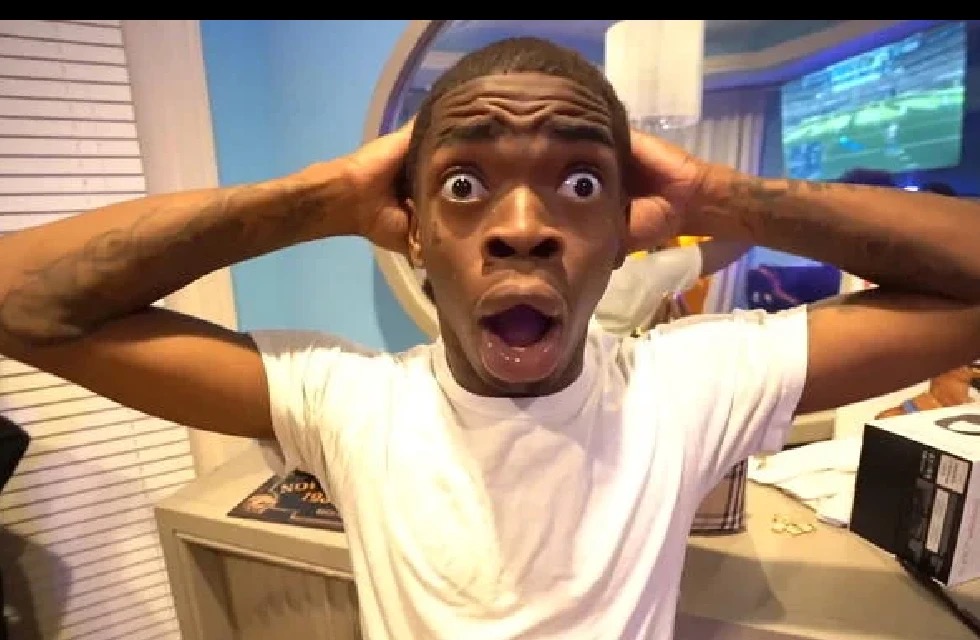 熬夜熬多了真的头疼，我的太阳穴疼的要命