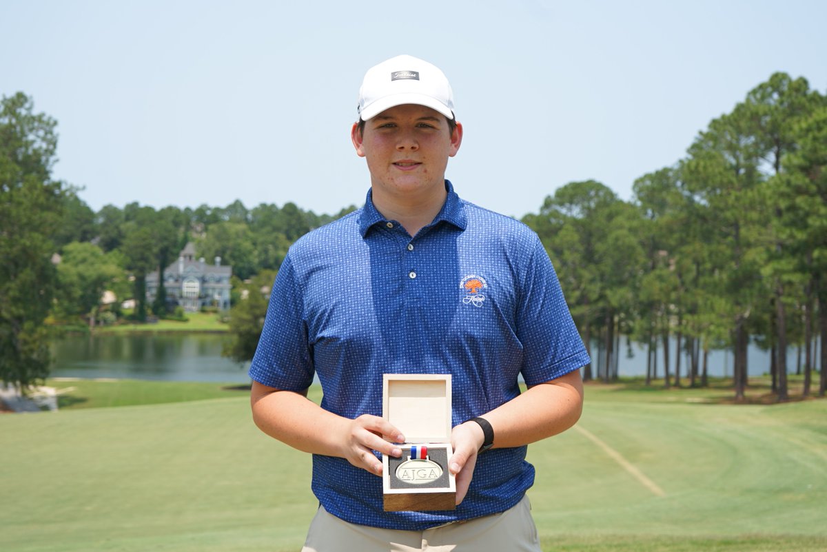 AJGAGolf's tweet photo. Swinging in the South ๐๏ธโโ๏ธ
Brooks Englert (-3) secured his spot as the #NeSmithJr Qualifier medalist! https://t.co/3U0nmP0HAl