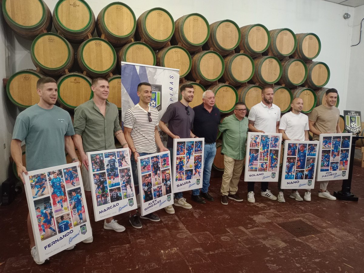 🥲 ¡𝐆𝐫𝐚𝐜𝐢𝐚𝐬 𝐩𝐨𝐫 𝐭𝐨𝐝𝐨 𝐲 𝐬𝐮𝐞𝐫𝐭𝐞 𝐞𝐧 𝐞𝐥 𝐟𝐮𝐭𝐮𝐫𝐨! 🫂

#ViñaAlbaliValdepeñas #PrimeraDivisiónFS