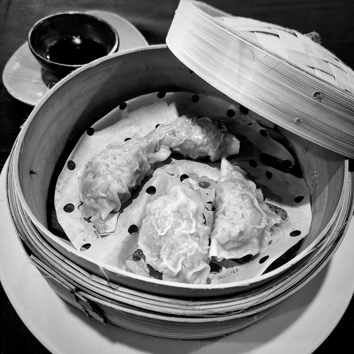 Steamed, fried, and deliciously bite-sized at award-winning Teddy Wongs in Fort Worth: 
bit.ly/43FkXWJ #Foodie #Dumplings #ChineseRestaurant #Blogging #fortworthtx