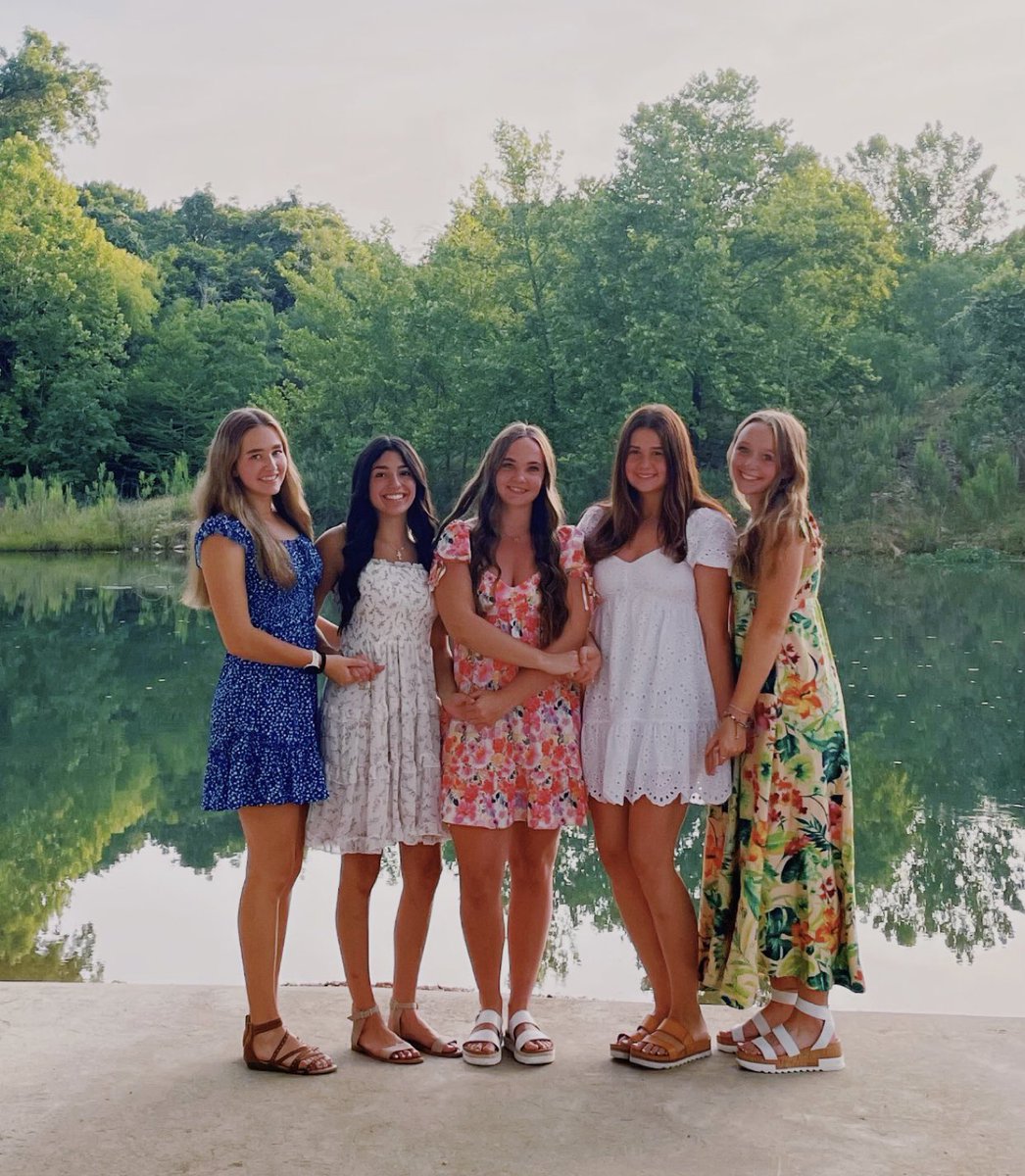 spent my 17th with the best! 💐🤍