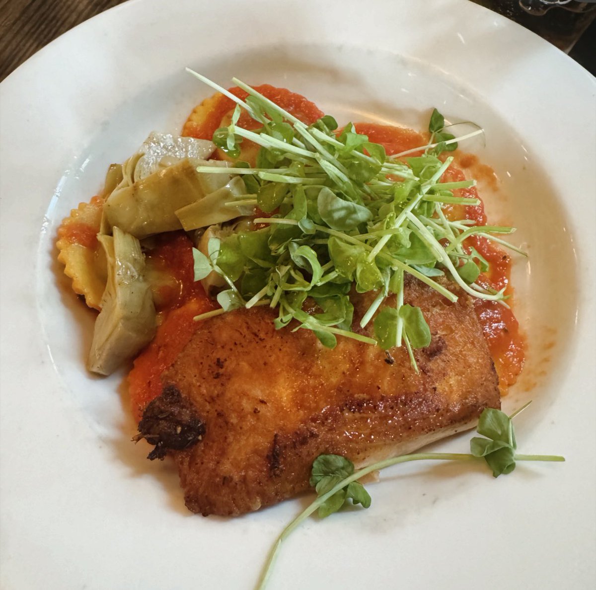 Dine with Dave 🤠

Had some salmon, it was ok 🤷‍♂️

Rate my plate 🍽️ 👇
