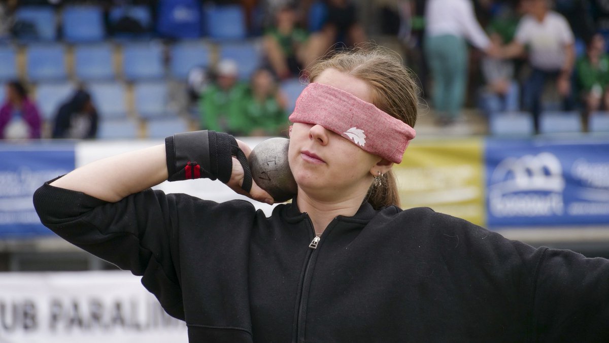 geuriaeus's tweet image. 🎽 Nazioarteko 14 herrialde desberdinetako 250 atletak parte hartu zuten igandean Basauriko Probak-Meeting Paralinpikoan.

🏆 Espainiako hiru errekor ere hautsi zituzten!

📲 125 argazki: geuria.eus
📸 @maideriba 
#Basauri #Meeting #basaurikoprobak2025