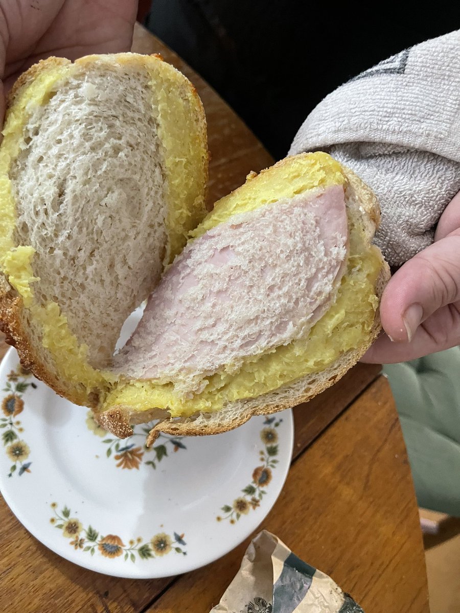 mbrownieeeee's tweet photo. @StarbucksUK @StarbucksNews @Starbucks ordered a 5 cheese toastie and it had ham in it… I haven’t eaten pork my whole life😫😫😫😫made me throw up. Thanks a lot https://t.co/wOYEawgBzz