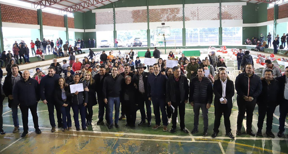 CarlosGimnezGo1's tweet image. Desde el Gobierno del Presidente @SantiPenap acompañamos a la Agricultura Familiar para fortalecer la seguridad alimentaria y fomentar el desarrollo rural sostenible.
#EstamosConElCampo 🇵🇾