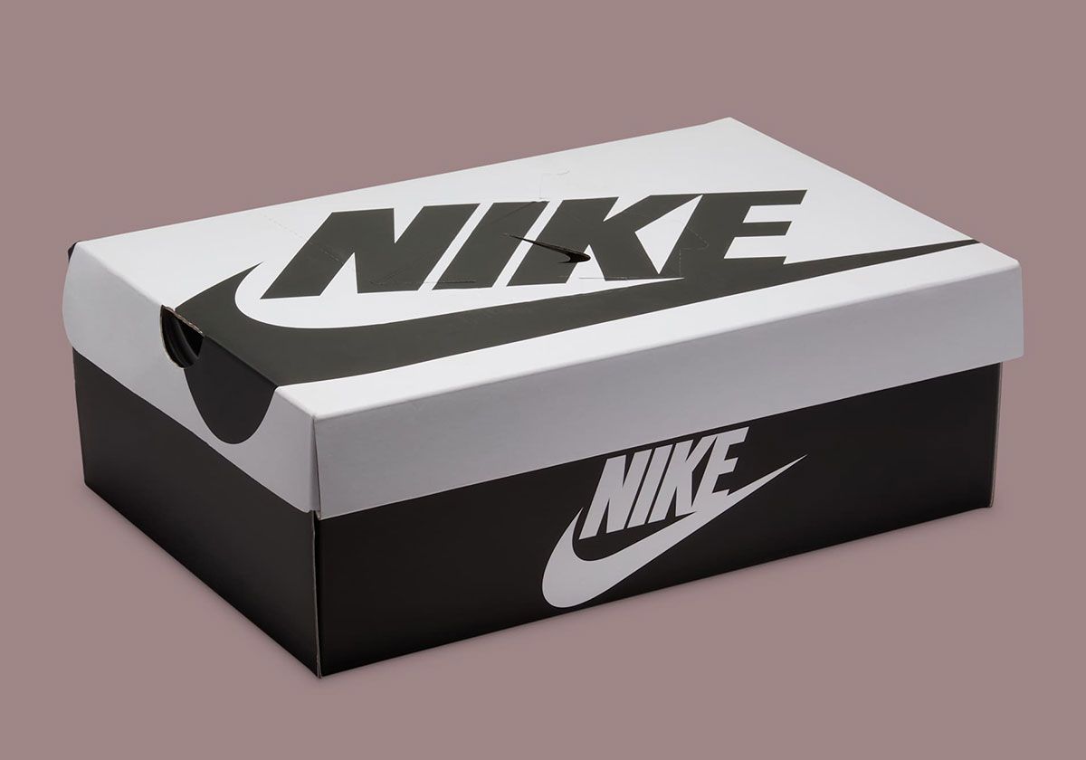 JustFreshKicks tweet picture
