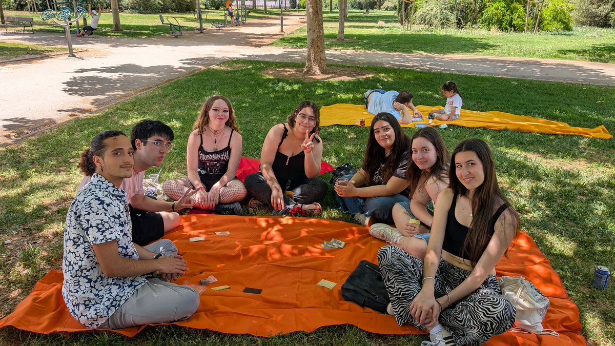 ¿Vuestro finde qué tal? 
Nosotros estuvimos así de agusto en el encuentro con el equipo de voluntarios 🥰