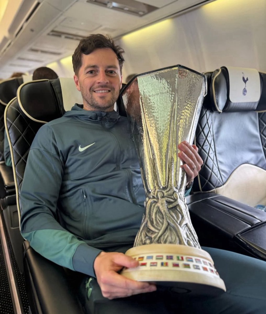 Ryan Mason has represented #Tottenham with dignity and distinction in a broad range of capacities, it is wonderful that he was able to conclude his service here, spanning 15 years, by being part of the coaching staff who won the Europa League. 

Good luck and all the best at West
