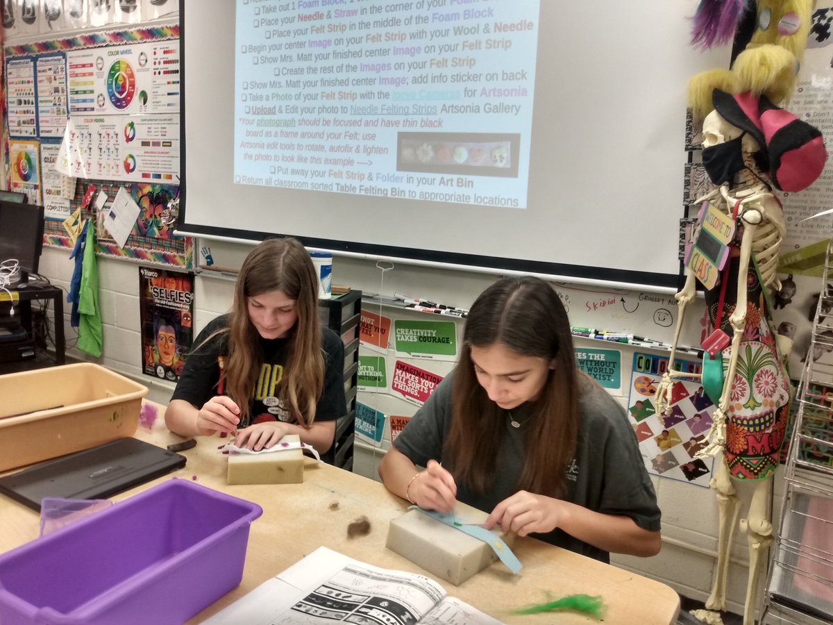 Needle Felting in 7th grade Art this week to finish up the quarter! <a href="/D13Warriors/">Westfield School</a> #ilbsd13
