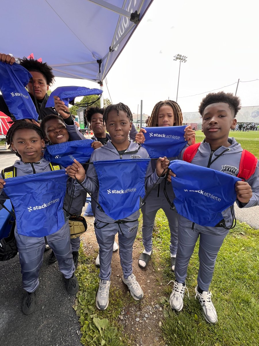 stackathlete's tweet image. Our team had a great time this past weekend meeting and speaking with athletes at the 2025 @Pylon7on7 Nationals. We can&apos;t wait for the next event! 🏈🏆